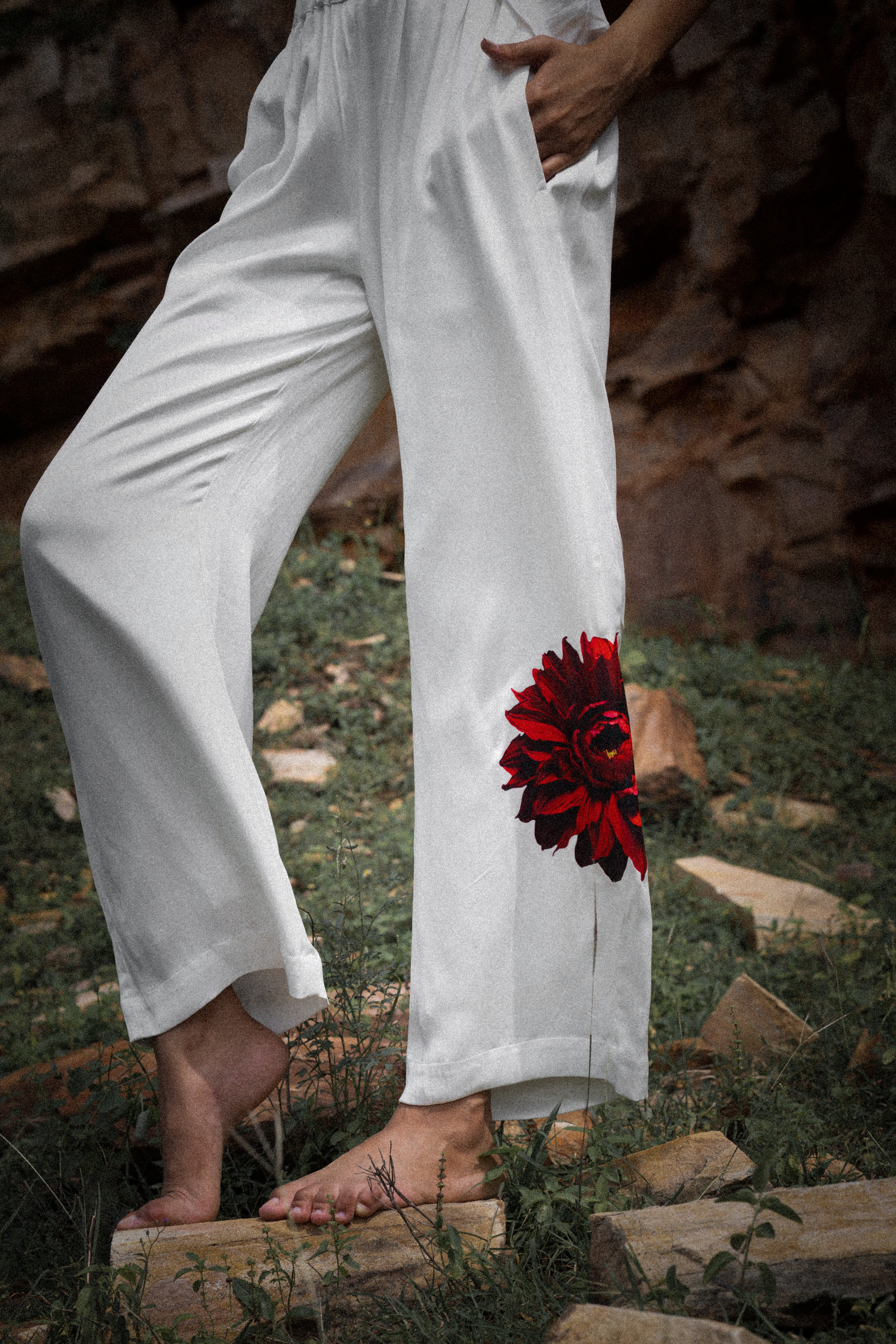 FLORA WOMEN'S PANTS