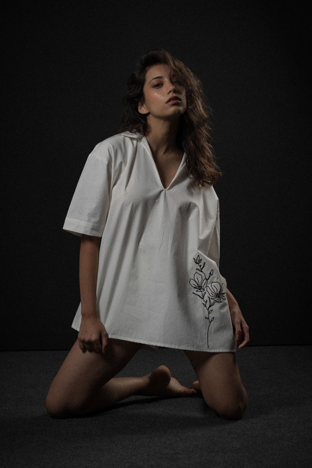 THE ONE LINE EMBROIDERED SHIRT